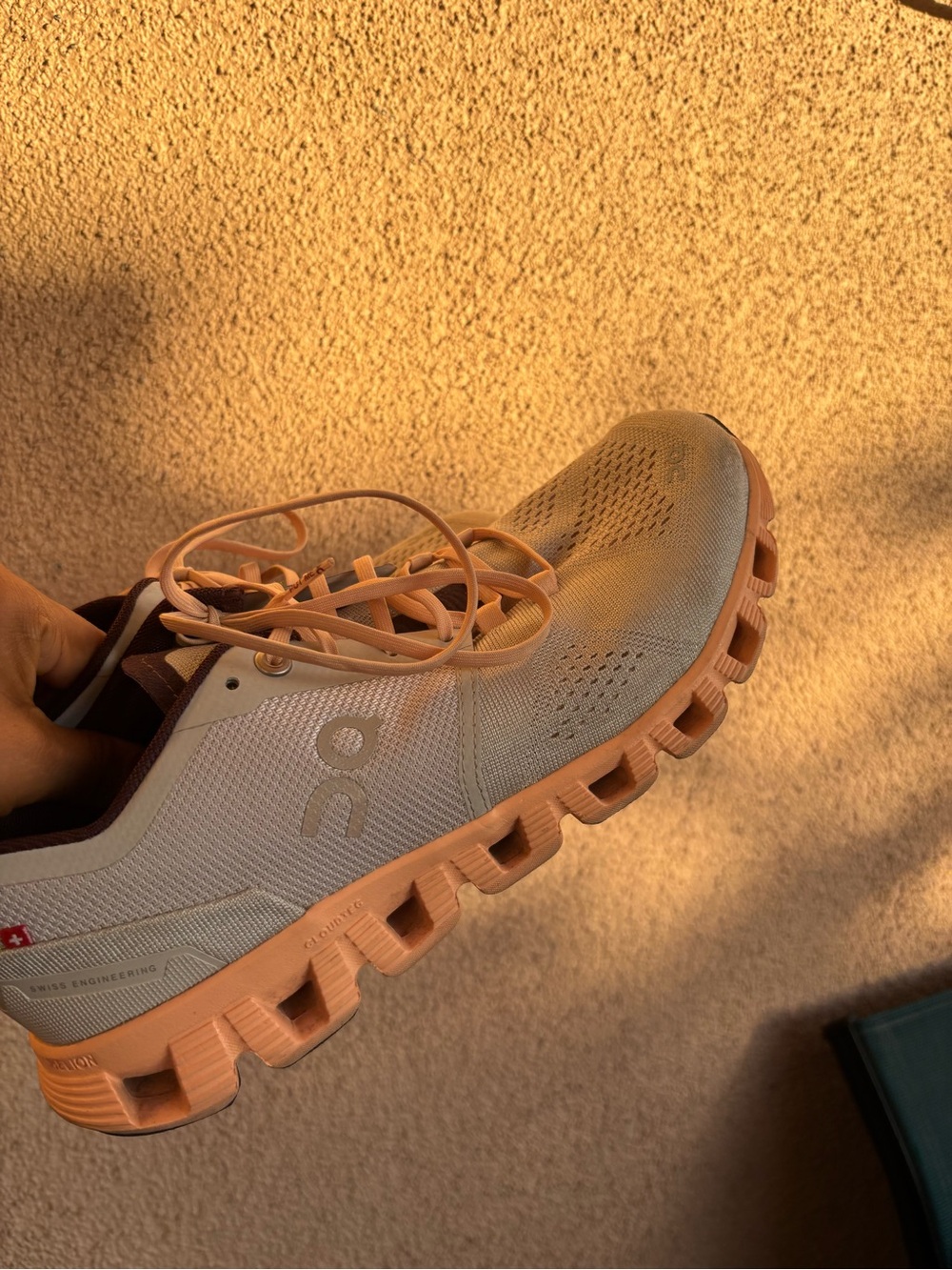 Womans Orange and burgandy Fall On cloud cloudtech shoes
